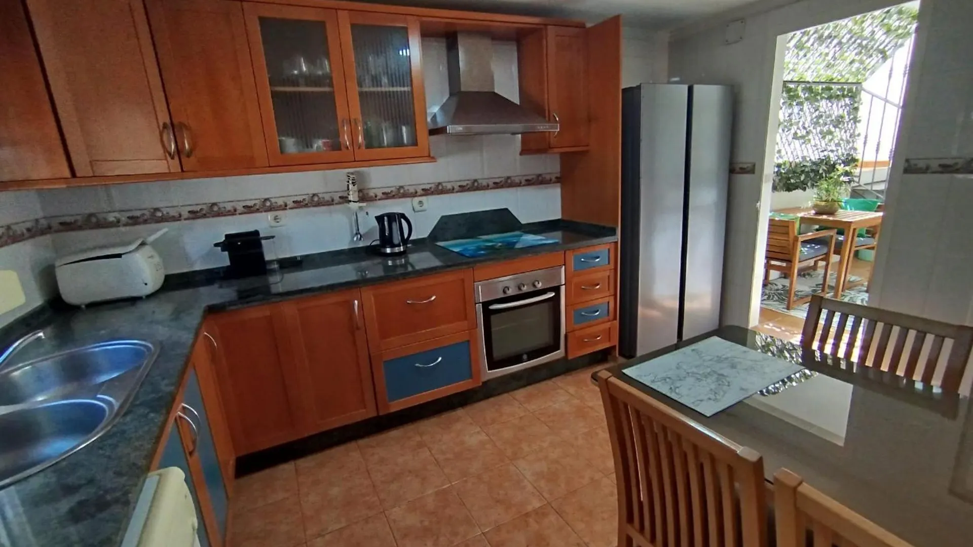 Vakantiehuis A Villa 5 Minutes From Parque Tecnologico De Malaga Estacion De Cartama